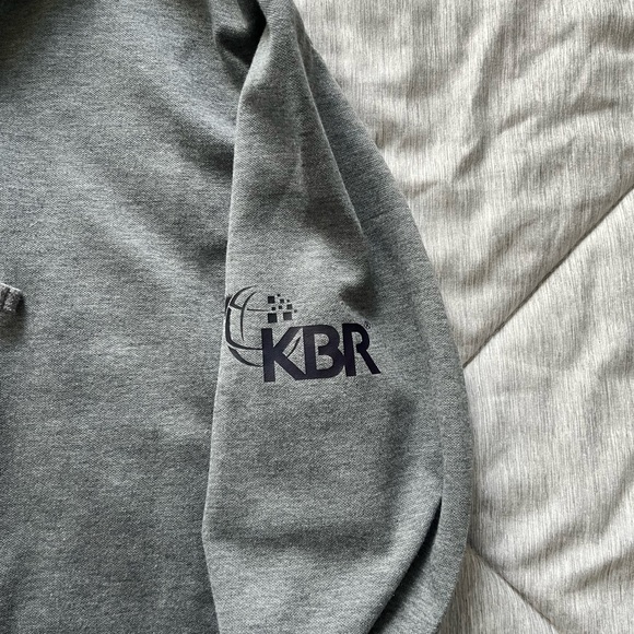 Men’s S Travis Mathew Hoodie - Picture 2 of 3